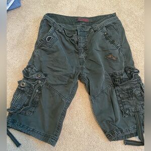 Fu Hao black cargo shorts